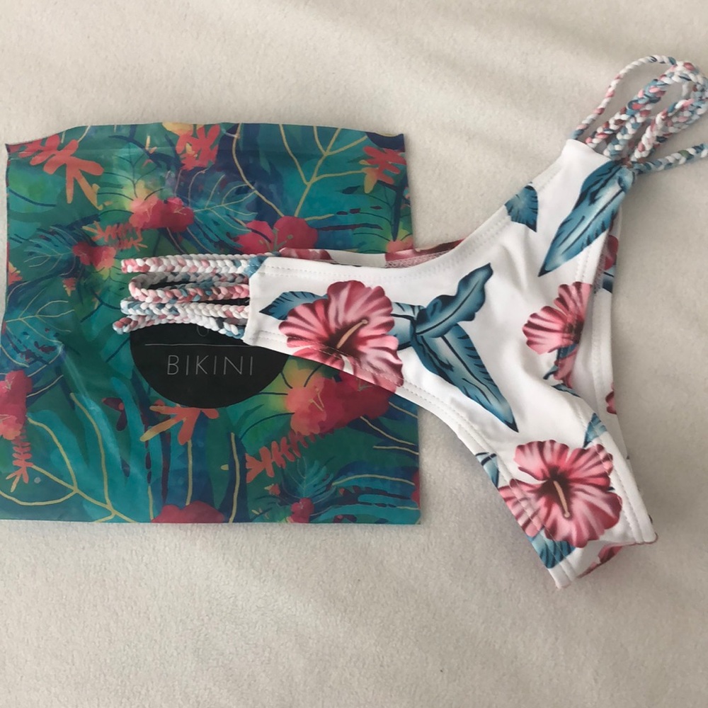 Zaful Floral Bakini Bottoms NW/OT
